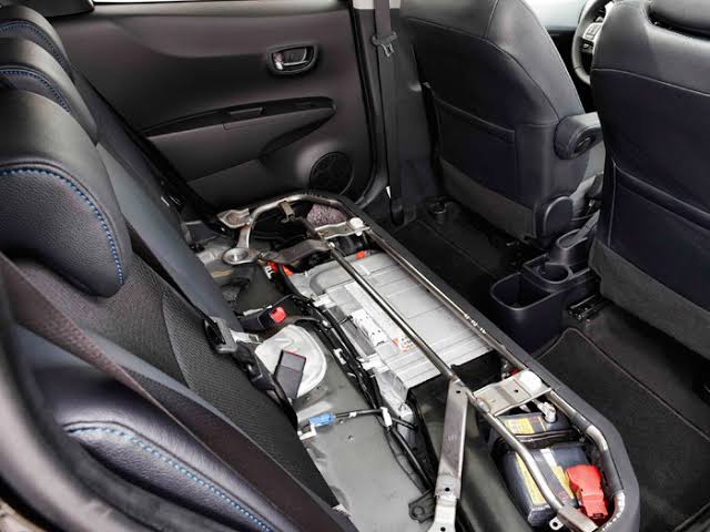 Toyota Yaris hybrid battery